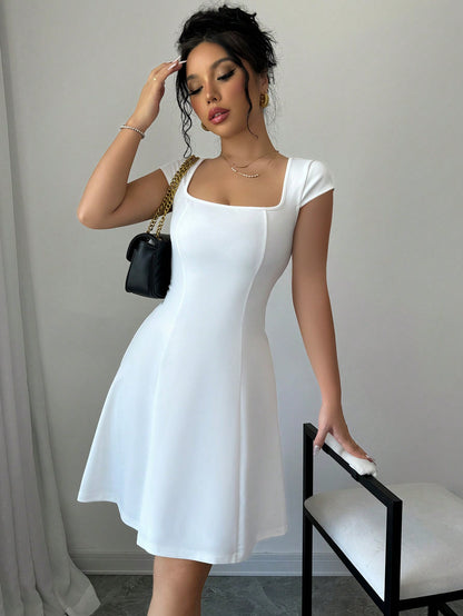 Vestido Elegante com Manga Bufante Branco